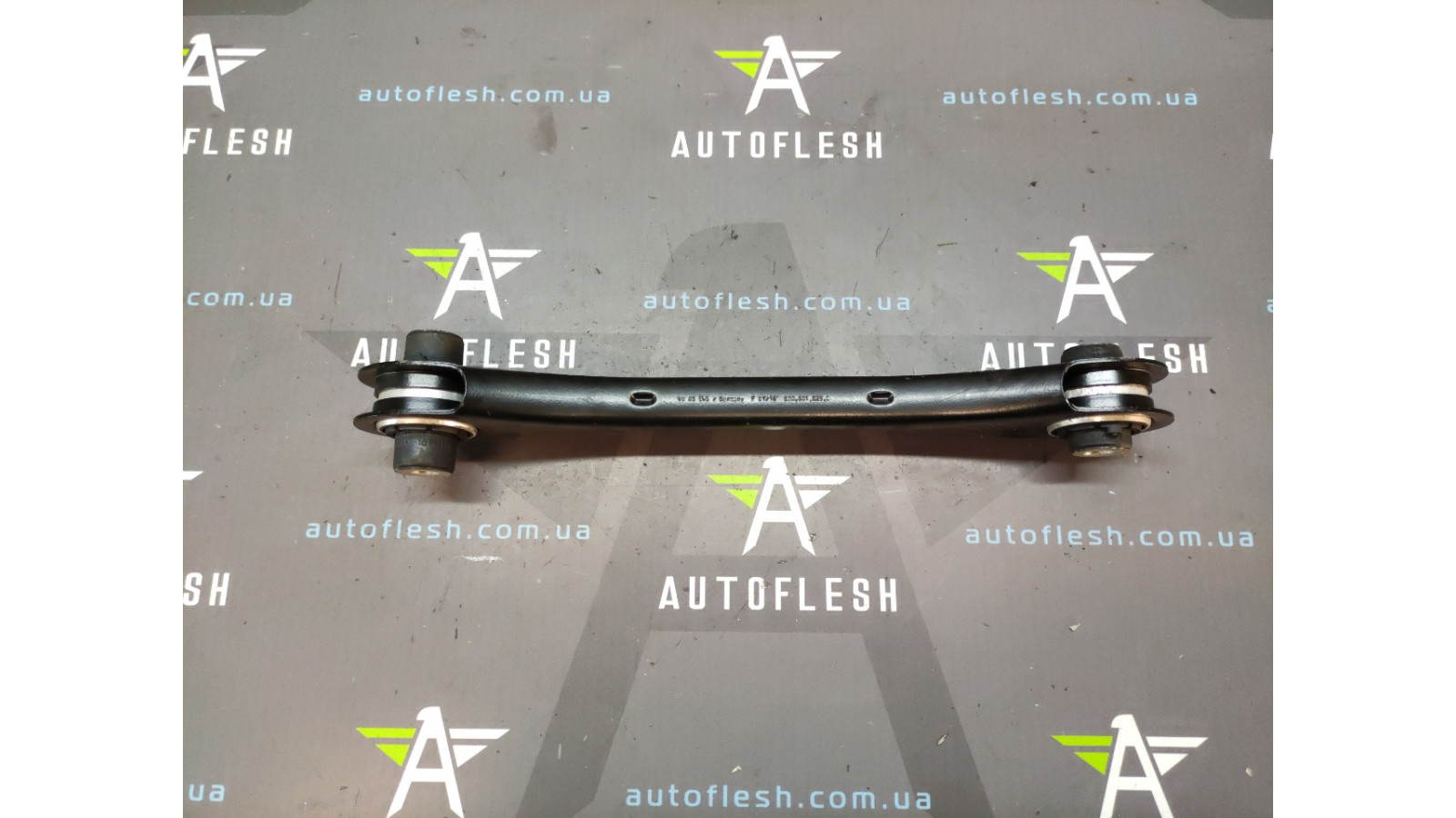 Б/в важіль задній поперечний 5Q0501529C для Audi/ Seat/ Skoda/ Volkswagen